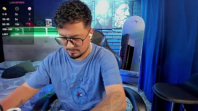 DaviidEvans  online show from 07.08.26