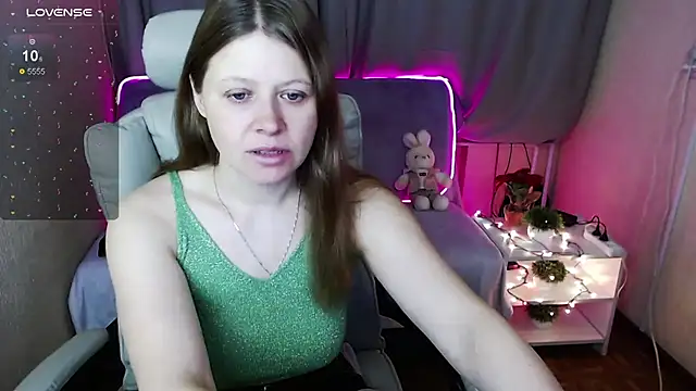 alekasamui online show from 01.17.25