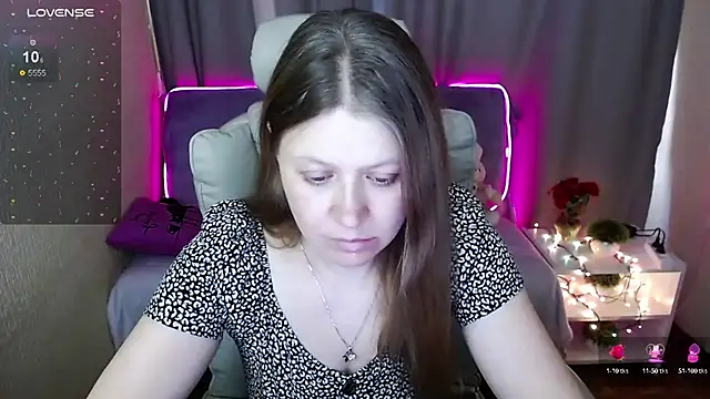 alekasamui online show from 03.14.25