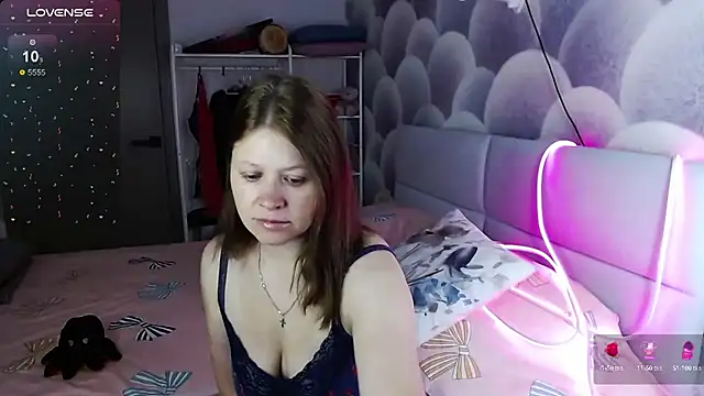 alekasamui online show from 09.12.25