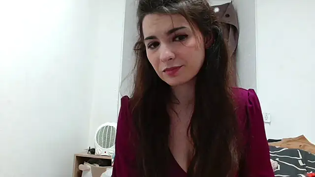 Snapshot of desirmiss1 chatting on 12.17.25 desirmiss1 online show from 12.17.25