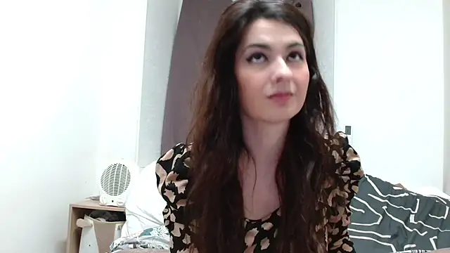 Snapshot of desirmiss1 chatting on 12.18.25 desirmiss1 online show from 12.18.25