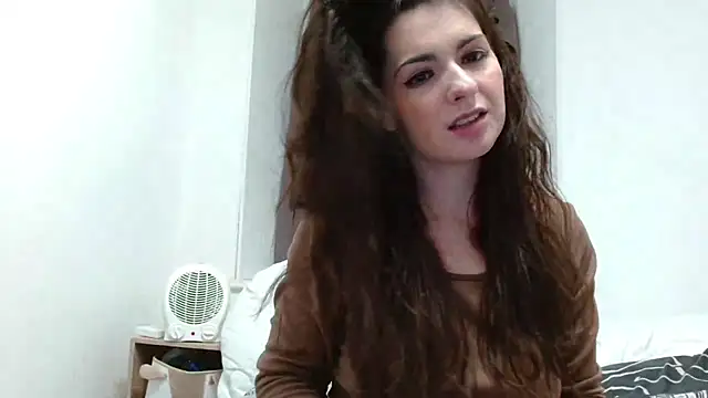 Snapshot of desirmiss1 chatting on 12.23.25 desirmiss1 online show from 12.23.25
