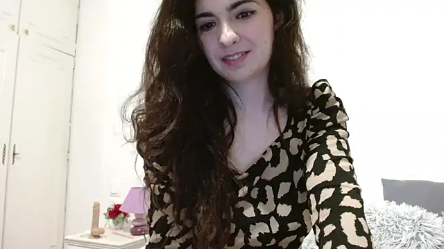 Snapshot of desirmiss1 chatting on 06.06.26 desirmiss1 online show from 06.06.26