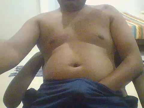 Snapshot of Alexwhitex chatting on 10.13.25 Alexwhitex online show from 10.13.25