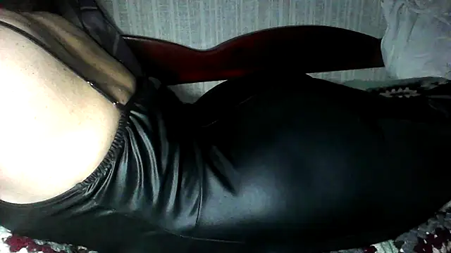 Alma Evelynne online show from 12.15.25