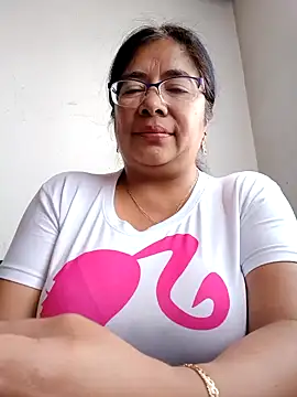 Snapshot of __valentina18 chatting on 12.12.24   valentina18 online show from 12.12.24