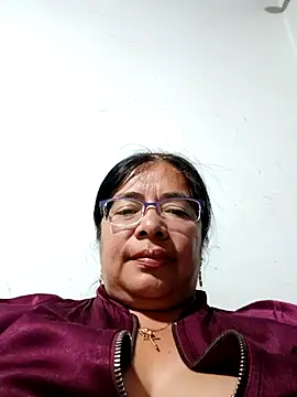 Snapshot of __valentina18 chatting on 12.12.24   valentina18 online show from 12.12.24