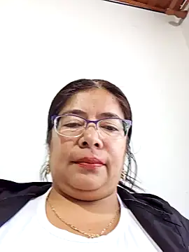 Snapshot of __valentina18 chatting on 12.17.24   valentina18 online show from 12.17.24