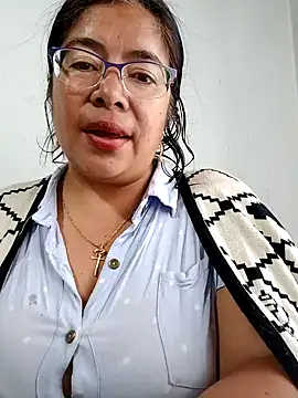 Snapshot of __valentina18 chatting on 12.28.24   valentina18 online show from 12.28.24