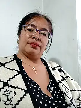 Snapshot of __valentina18 chatting on 12.30.24   valentina18 online show from 12.30.24