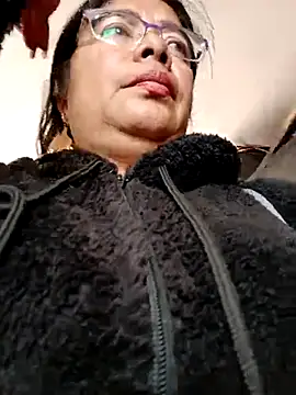 Snapshot of __valentina18 chatting on 02.20.25   valentina18 online show from 02.20.25