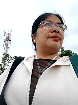 Snapshot of __valentina18 chatting on 02.24.25   valentina18 online show from 02.24.25