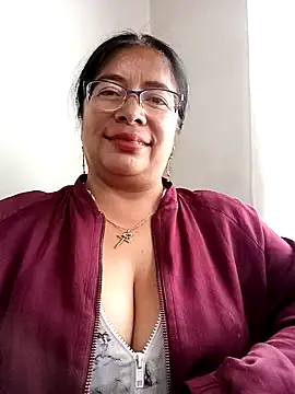 Snapshot of __valentina18 chatting on 03.18.25   valentina18 online show from 03.18.25