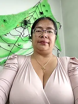 Snapshot of __valentina18 chatting on 10.12.25   valentina18 online show from 10.12.25