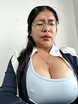   valentina18 online show from 11.08.25