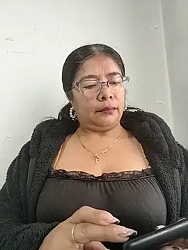   valentina18 online show from 12.04.25