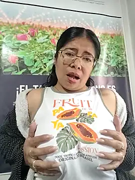   valentina18 online show from 04.17.26