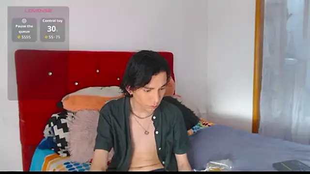 Snapshot of LAICK_01 chatting on 11.14.25 LAICK 01 online show from 11.14.25