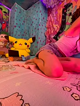 Snapshot of BABYUNICORN chatting on 11.07.25 BABYUNICORN online show from 11.07.25