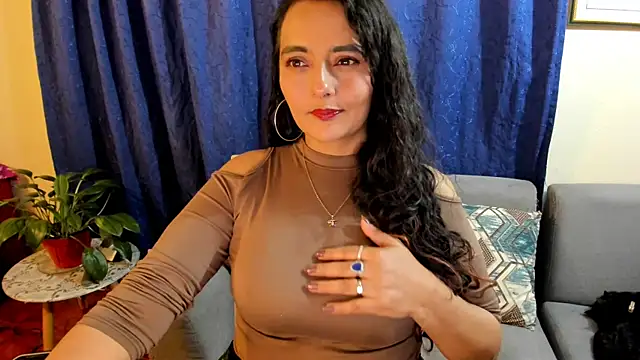 emma luxy online show from 01.23.25