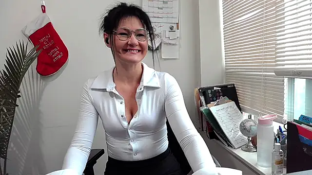 City Kat online show from 12.16.24