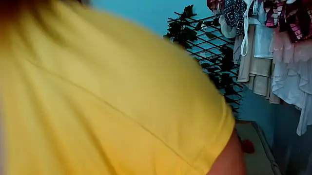 Snapshot of squirt322bbw chatting on 11.04.25 squirt322bbw online show from 11.04.25