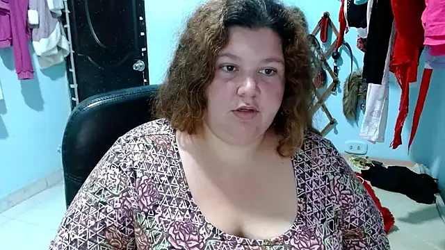 Snapshot of squirt322bbw chatting on 11.23.25 squirt322bbw online show from 11.23.25
