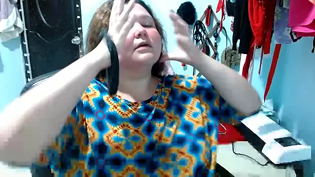 Snapshot of squirt322bbw chatting on 11.24.25 squirt322bbw online show from 11.24.25