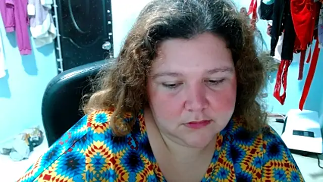 Snapshot of squirt322bbw chatting on 11.28.25 squirt322bbw online show from 11.28.25