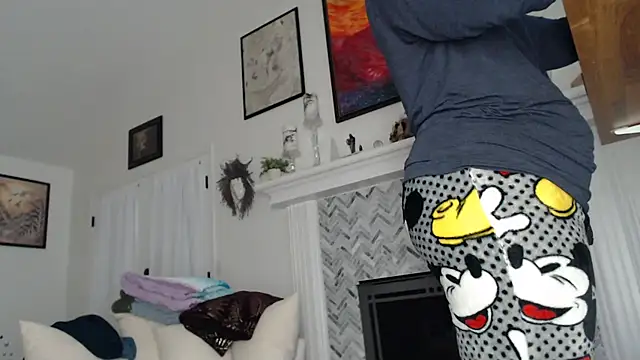 AuroraWillows online show from 11.11.25