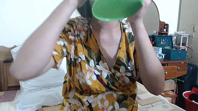 Beauty Asian Tina online show from 12.18.25