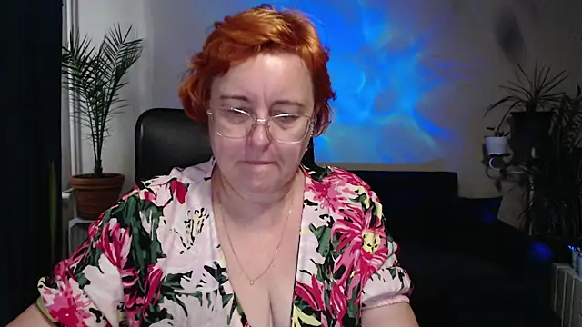 JoannaAndNeighbour online show from 10.09.25