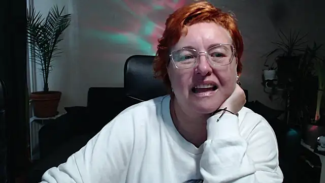 JoannaAndNeighbour online show from 10.17.25