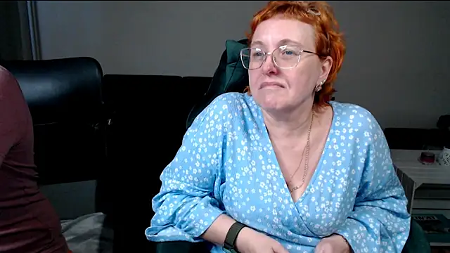 Snapshot of JoannaAndNeighbour chatting on 01.14.26 JoannaAndNeighbour online show from 01.14.26