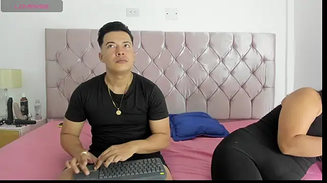 Snapshot of Harry_And_Girls chatting on 03.02.25 Harry And Girls online show from 03.02.25