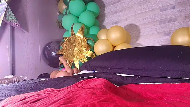 Snapshot of zzoe_ chatting on 03.22.25 zzoe online show from 03.22.25