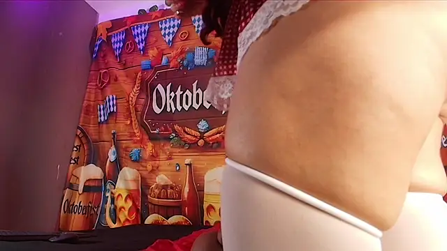 Snapshot of zzoe_ chatting on 09.23.25 zzoe online show from 09.23.25