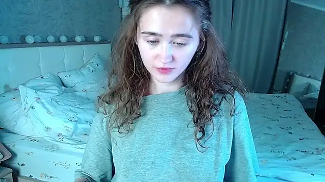 Snapshot of millllina chatting on 05.30.26 millllina online show from 05.30.26