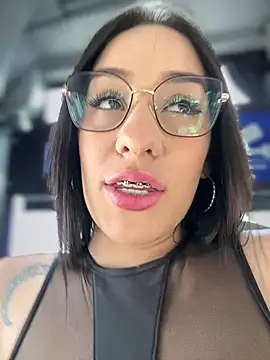   IRIS   online show from 09.08.25