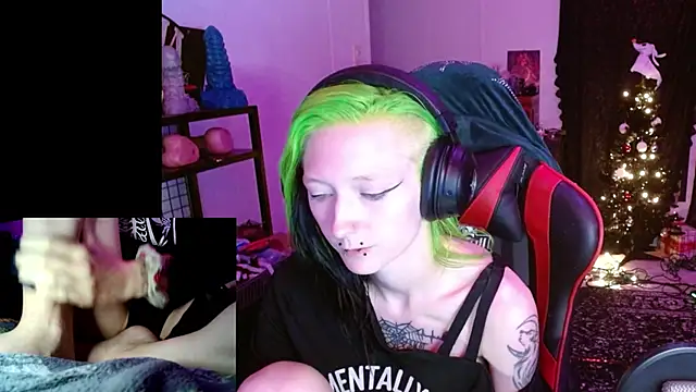 alicewonder09 online show from 12.18.25