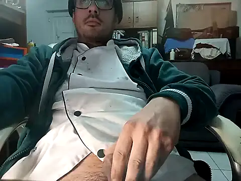 pedrosantos3366 online show from 12.13.24