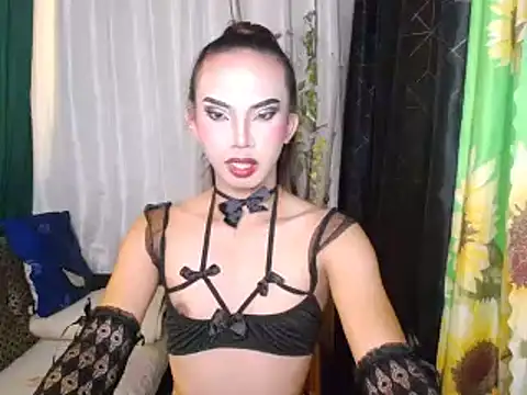 Snapshot of MirabelleNotch chatting on 03.02.25 MirabelleNotch online show from 03.02.25