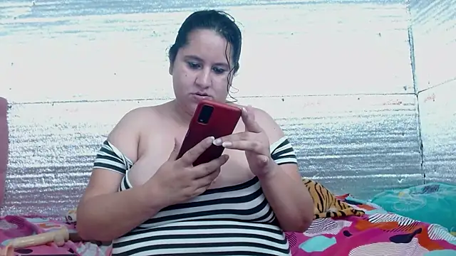 EMILY-NESSA online show from 02.24.25