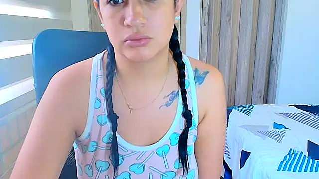 Snapshot of sara2520 chatting on 03.24.26 sara2520 online show from 03.24.26