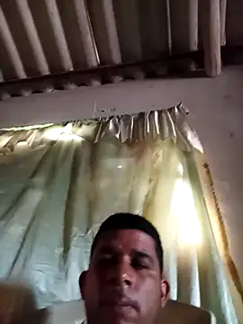 Snapshot of El-reyleon chatting on 04.22.26 El-reyleon online show from 04.22.26
