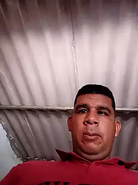 Snapshot of El-reyleon chatting on 04.24.26 El-reyleon online show from 04.24.26