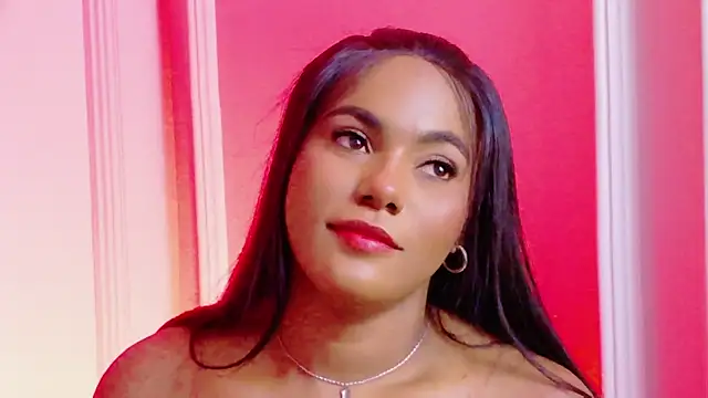 Snapshot of Sara_Boom chatting on 01.06.26 Sara Boom online show from 01.06.26