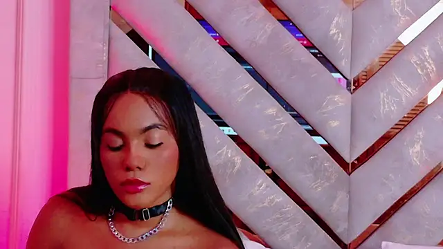 Snapshot of Sara_Boom chatting on 01.10.26 Sara Boom online show from 01.10.26