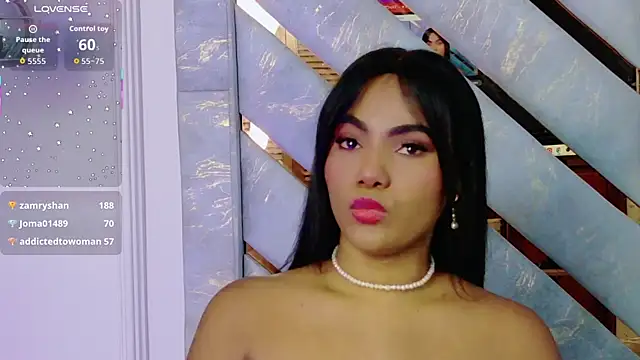 Sara Boom online show from 04.12.26